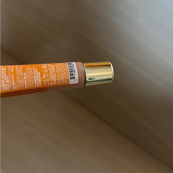 Milani Super Charged Brightening Undereye Tint Peach - Picture 3 of 3